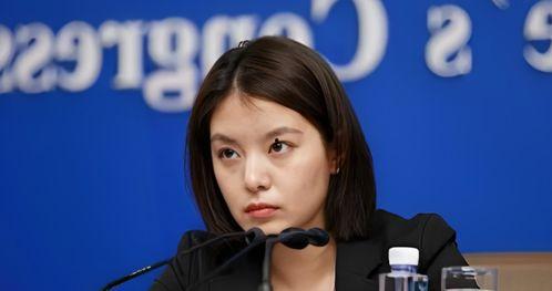 郑州美女爆料新闻视频播放,揭秘背后惊人真相 第2张 郑州美女爆料新闻视频播放,揭秘背后惊人真相 第2张